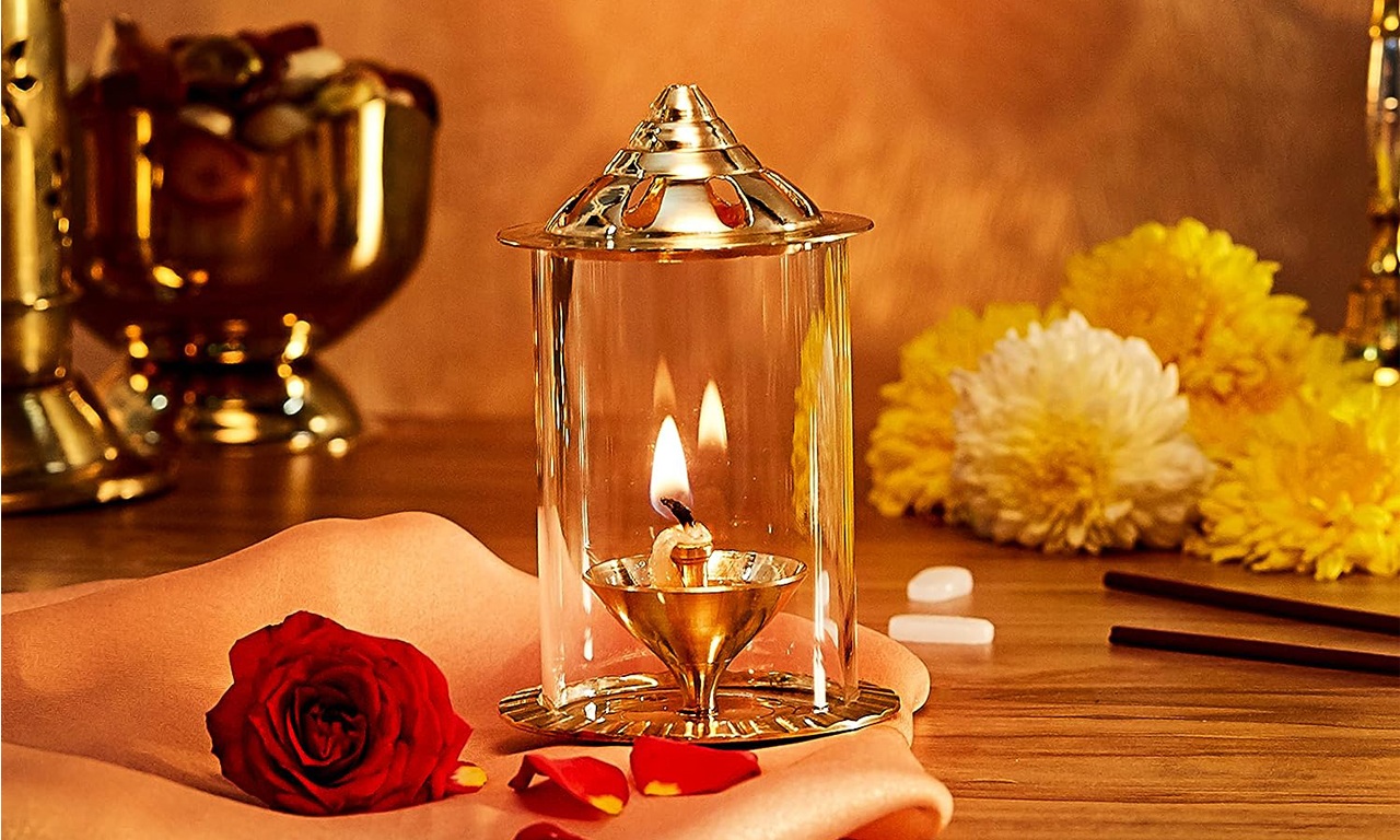 Oil Lamp bg